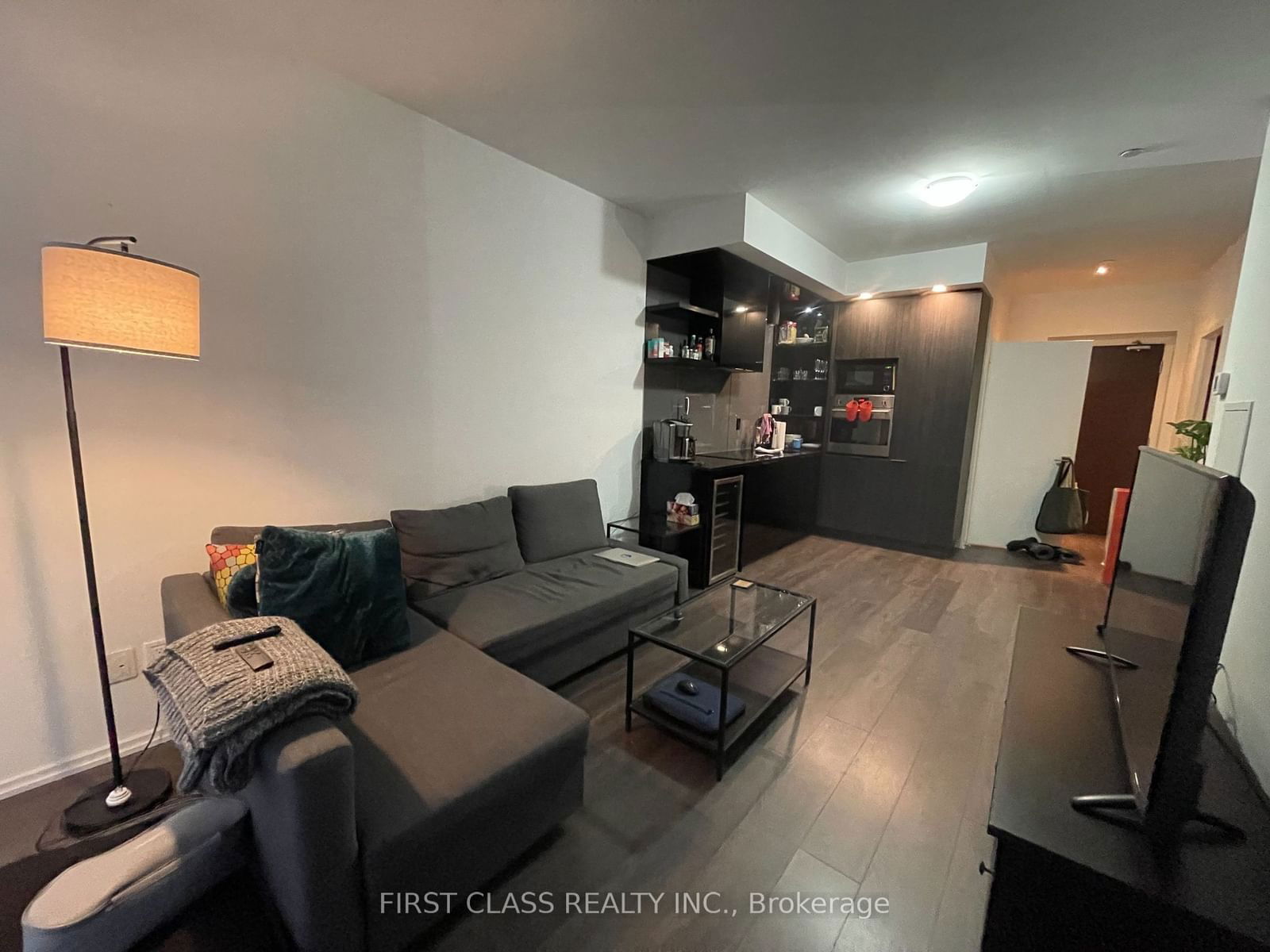 70 Temperance St, unit 908 for rent - image #6