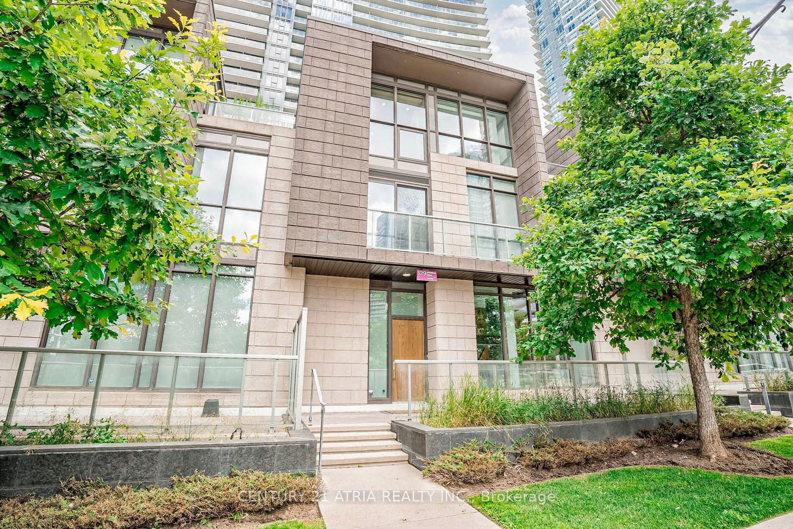 129 Mcmahon Dr, unit Th03 for sale - image #2