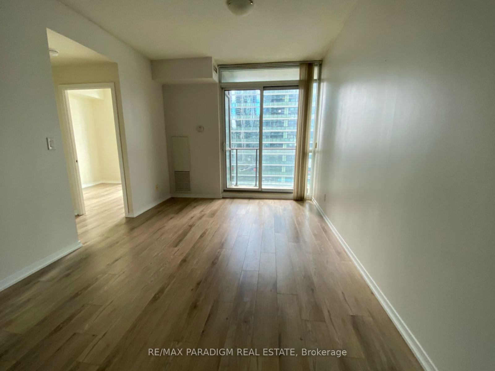 65 Bremner Blvd, unit 1702 for rent - image #3