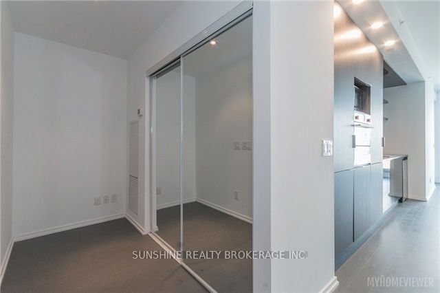 70 Temperance St, unit 4701 for rent - image #3