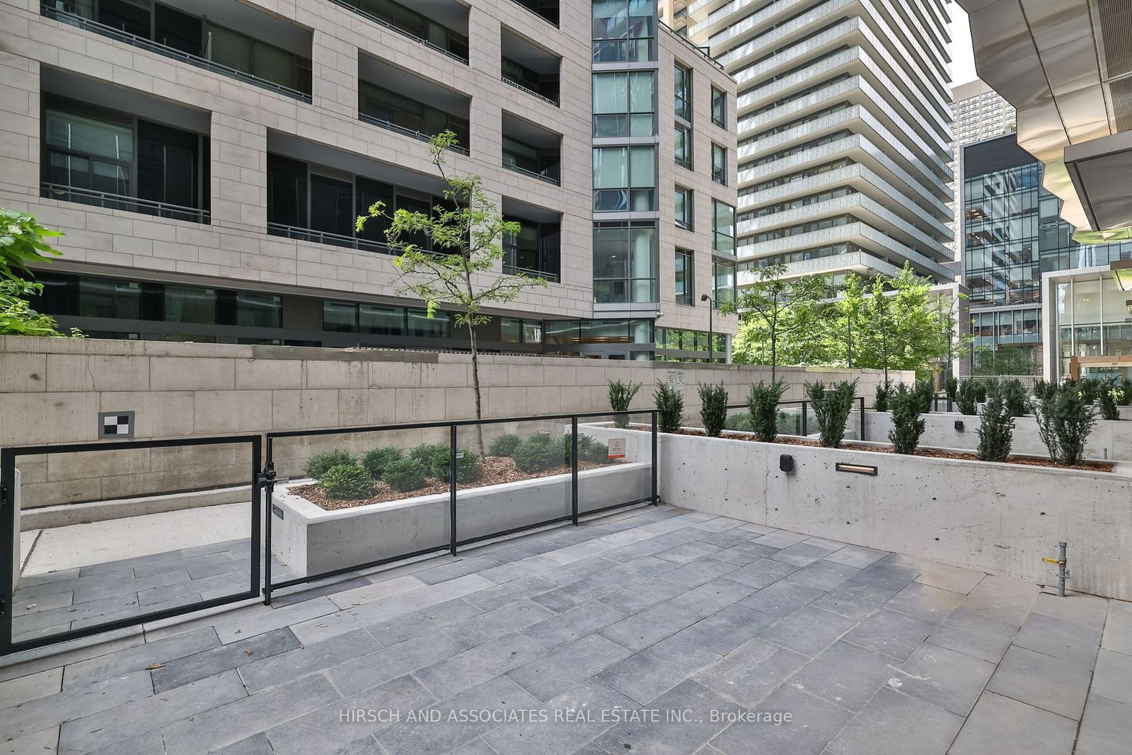 55 Charles St E, unit TH04 for rent - image #18