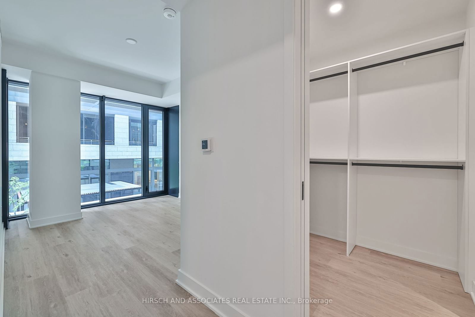 55 Charles St E, unit TH04 for rent - image #9