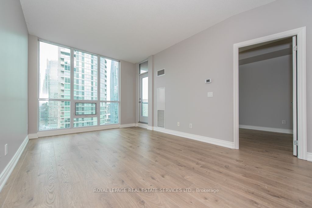 16 Yonge St, unit 2903 for sale - image #12