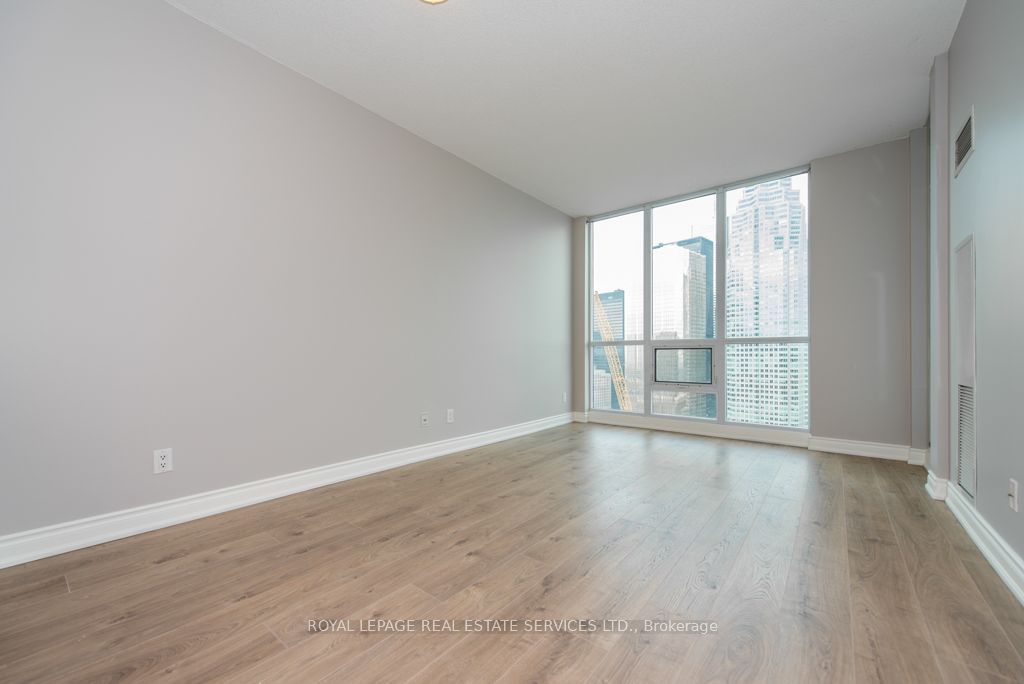 16 Yonge St, unit 2903 for sale - image #8