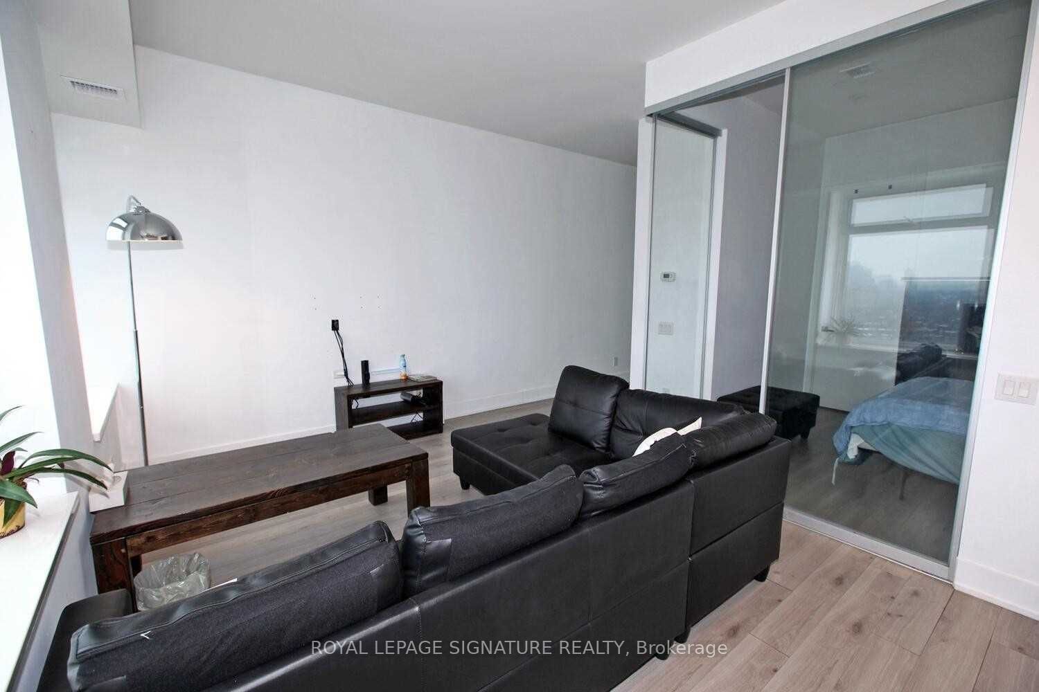 111 St Clair Ave W, unit 1501 for rent - image #8