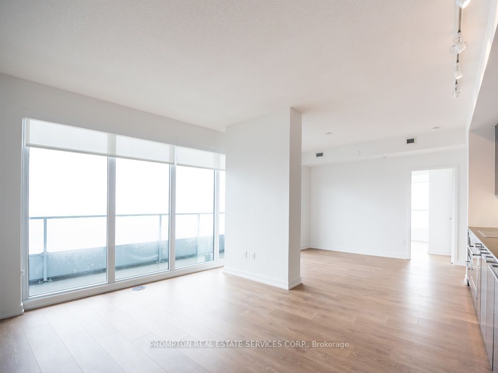 117 Mcmahon Dr, unit Ph02 for rent - image #3