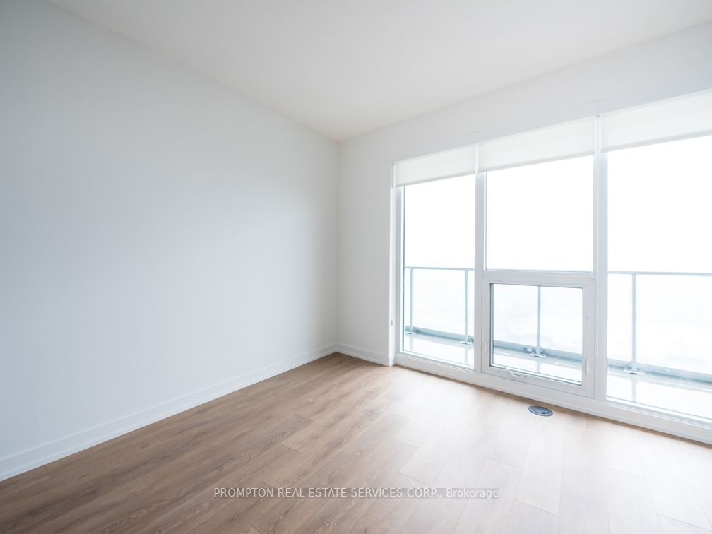 117 Mcmahon Dr, unit Ph02 for rent - image #4