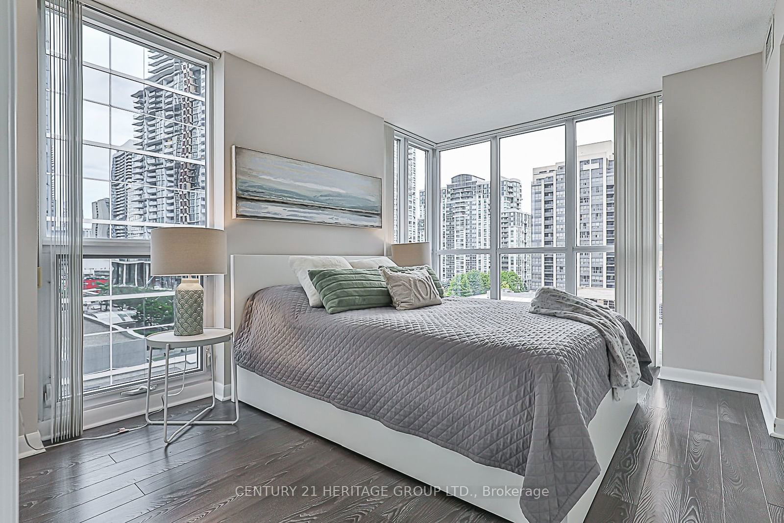 4978 Yonge St, unit 815 for sale