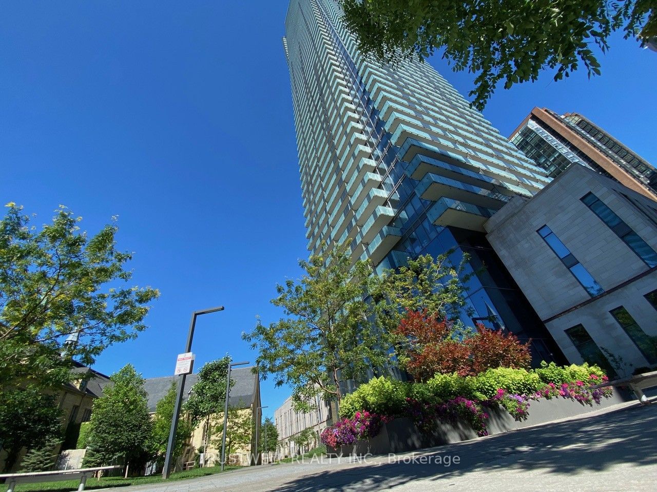 1080 Bay St, unit 4407 for sale