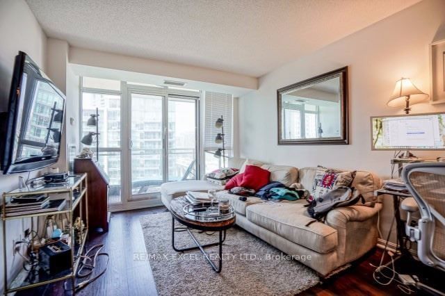 35 Bastion St, unit 1716 for rent