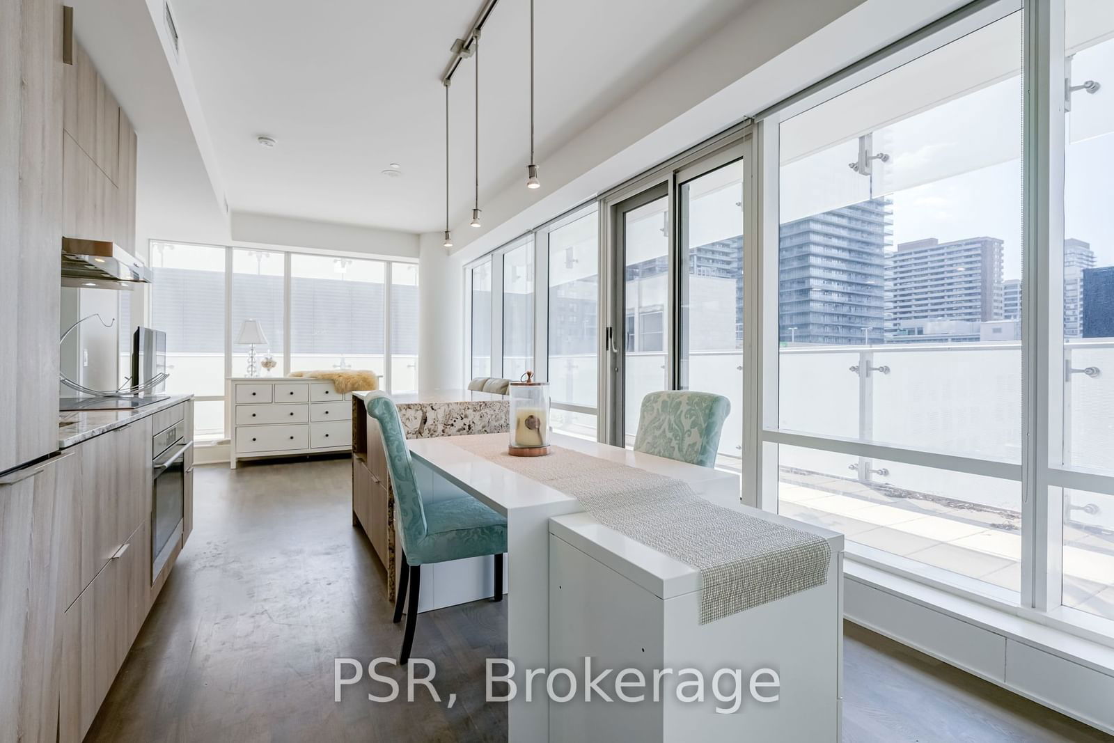 1 Bloor St E, unit 410 for rent - image #1