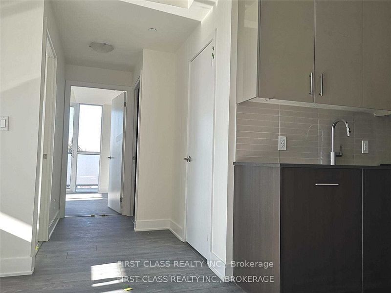 188 Fairview Mall Dr, unit 311 for rent - image #11