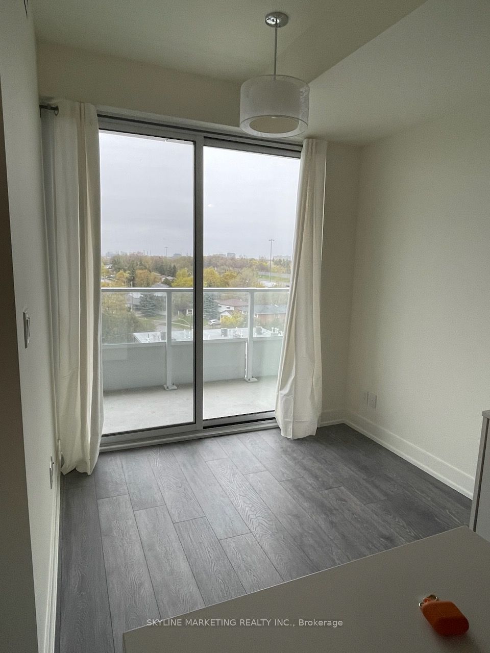 180 Fairview Mall Dr, unit 708 for rent - image #8