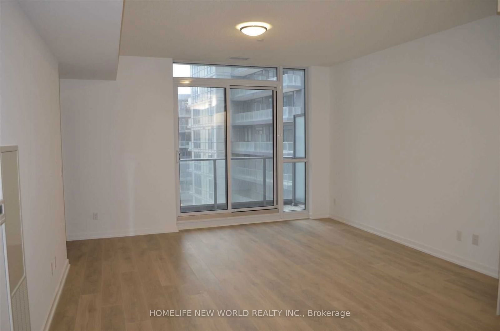 32 Forest Manor Rd, unit 504 for rent - image #4