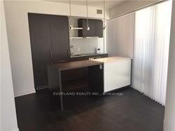 88 Harbour St, unit 1402 for rent - image #6