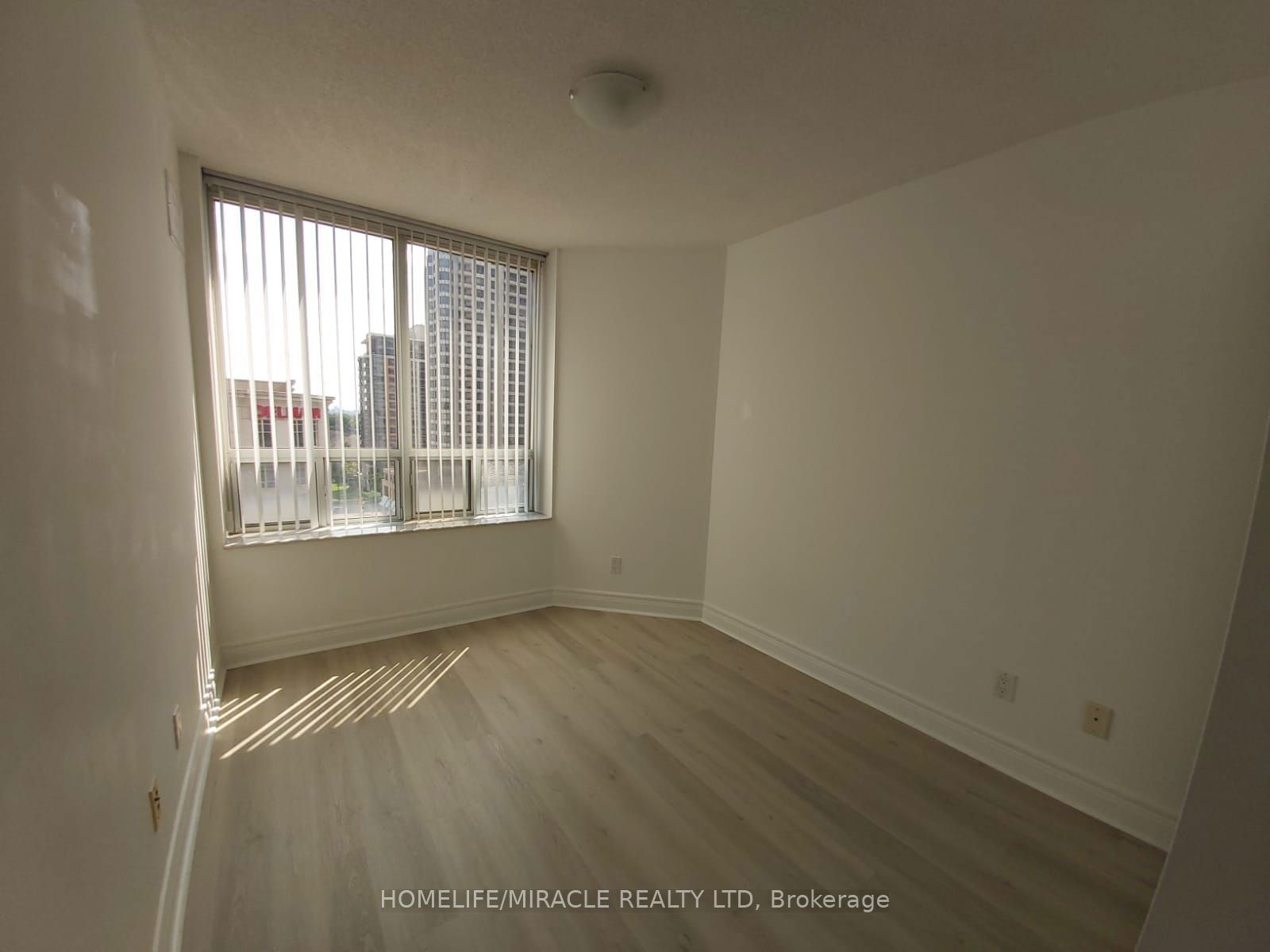 5418 Yonge St, unit 1101 for rent - image #16