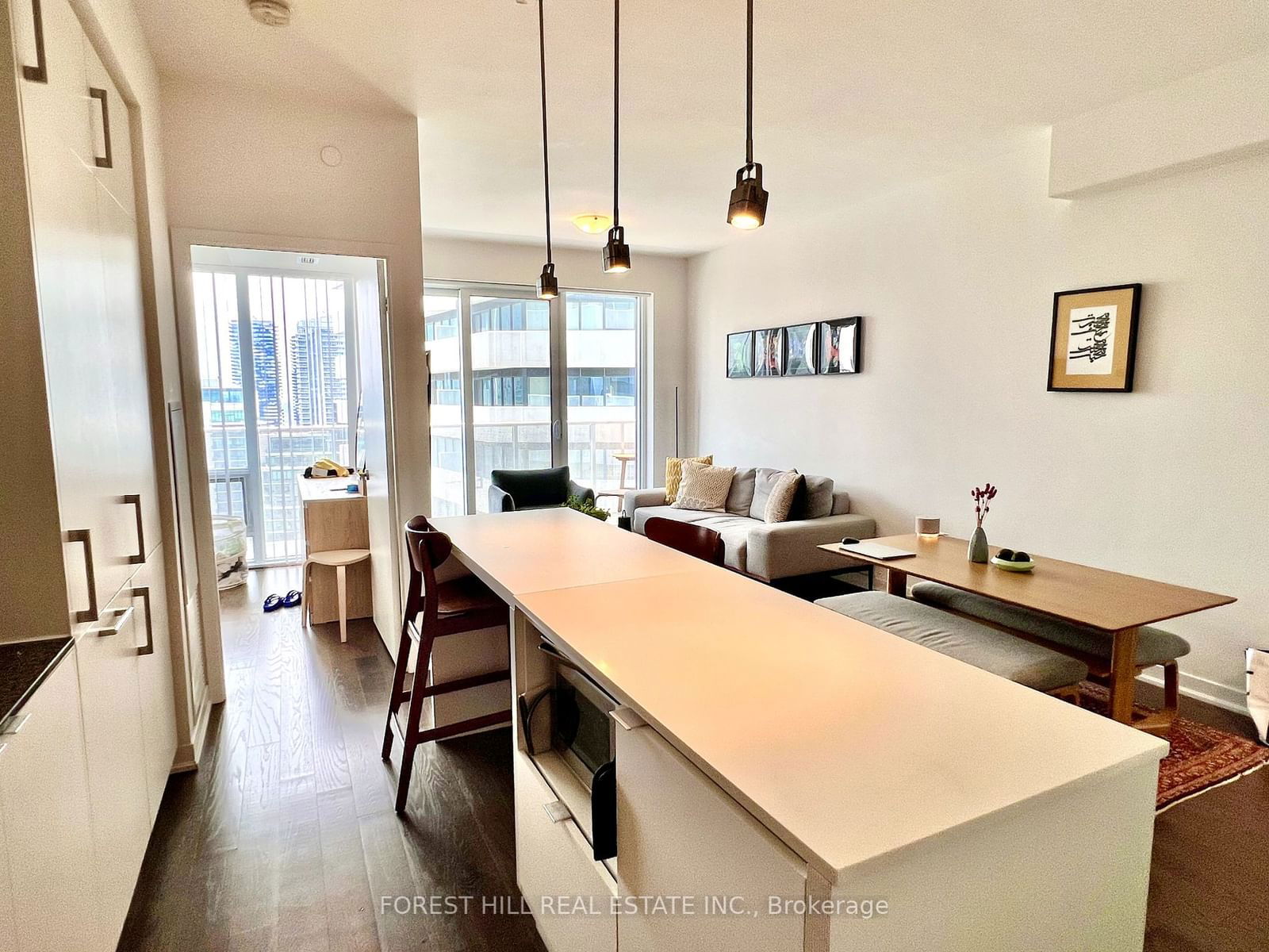 100 Harbour St, unit 5606 for sale - image #3