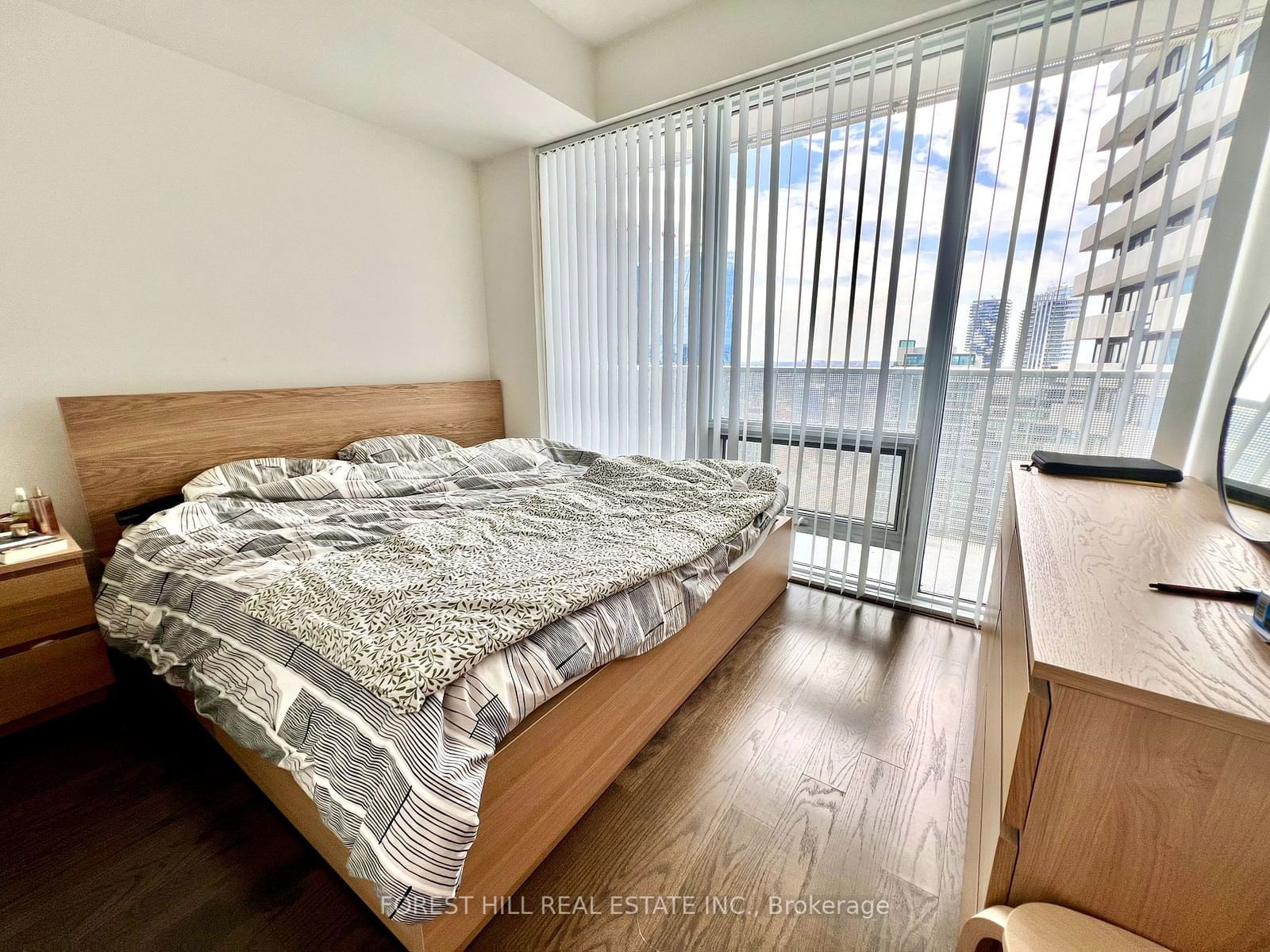 100 Harbour St, unit 5606 for sale - image #9