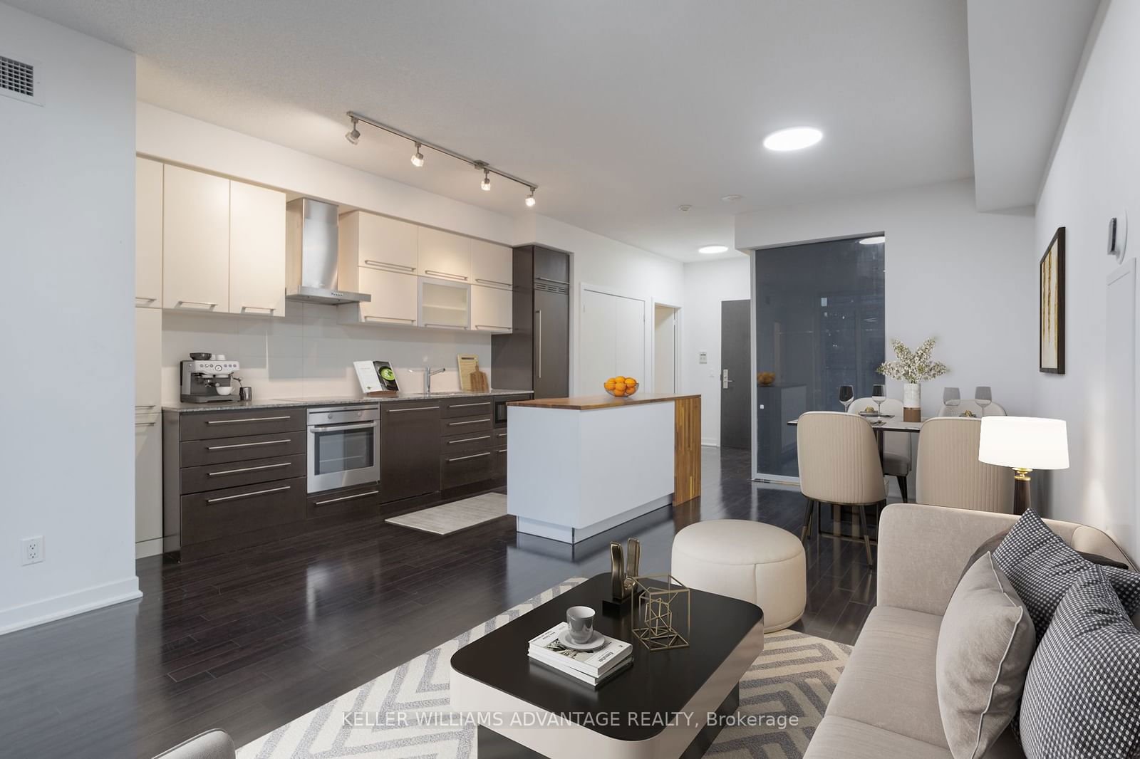 770 Bay St, unit 2612 for rent - image #2