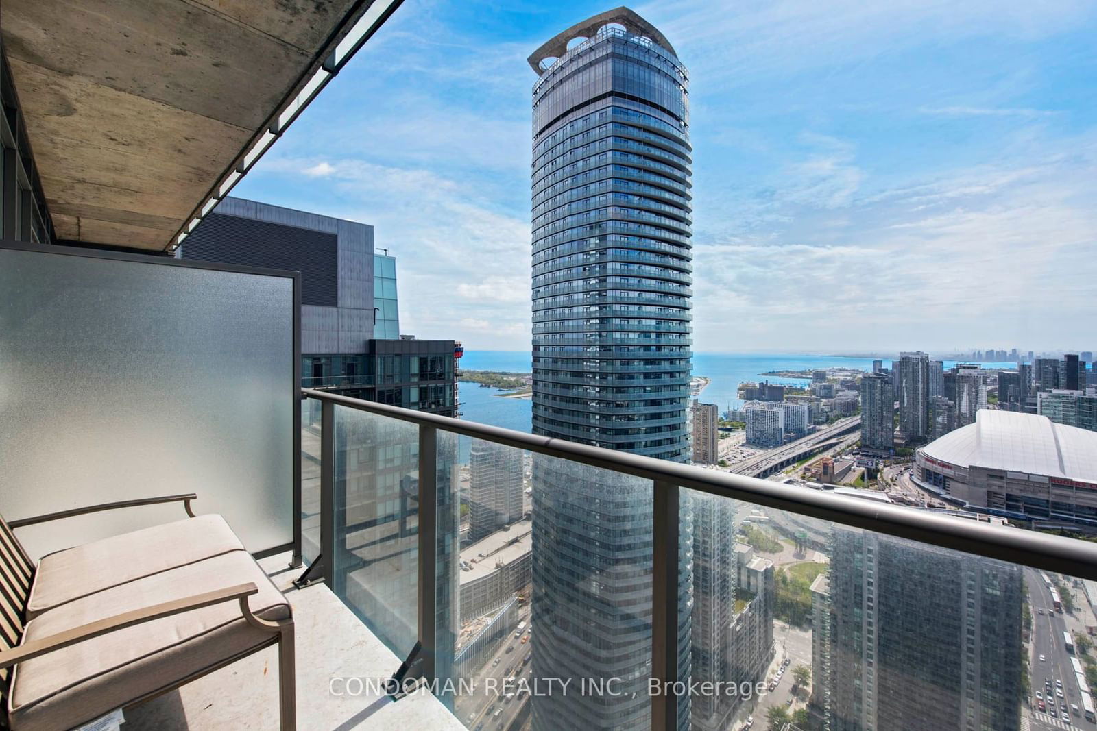 65 Bremner Blvd, unit 5102 for rent - image #17