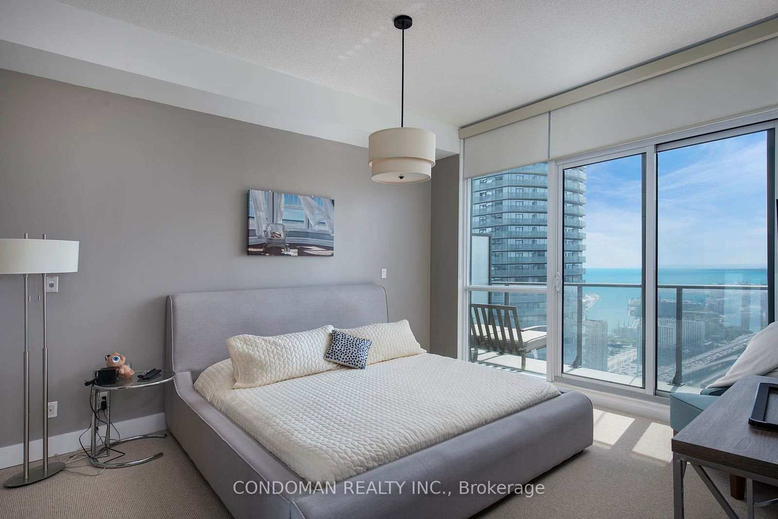 65 Bremner Blvd, unit 5102 for rent - image #8