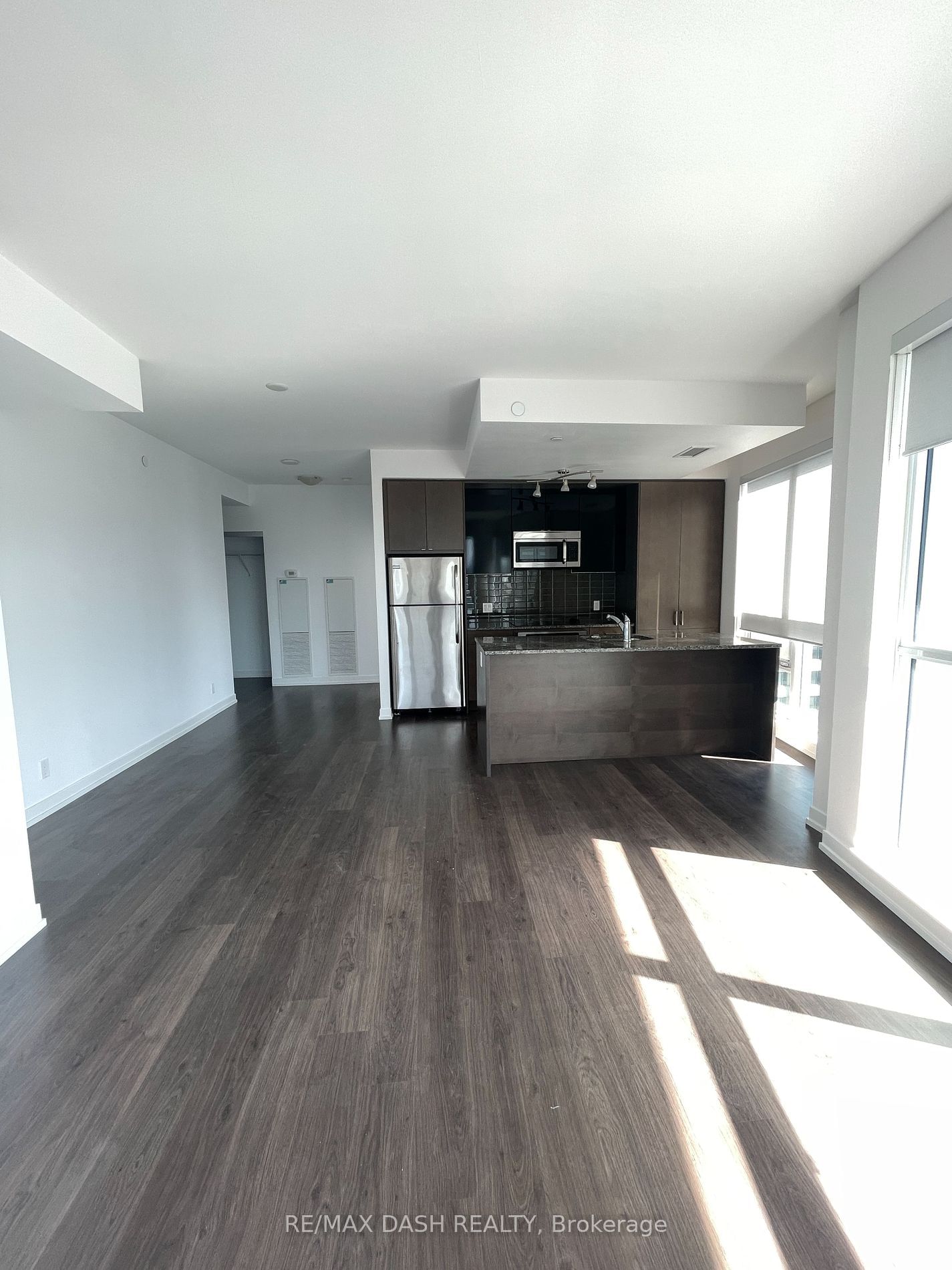 98 Lillian St, unit 1317 for sale - image #5