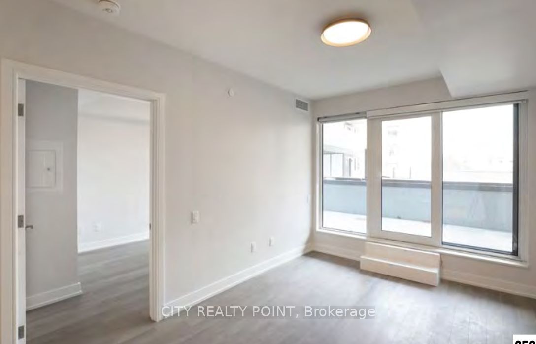 2525 Bathurst St, unit 408 for rent