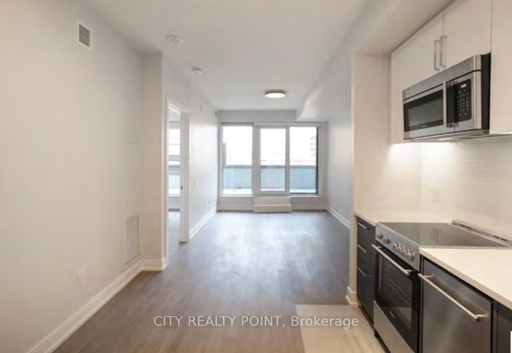 2525 Bathurst St, unit 408 for rent