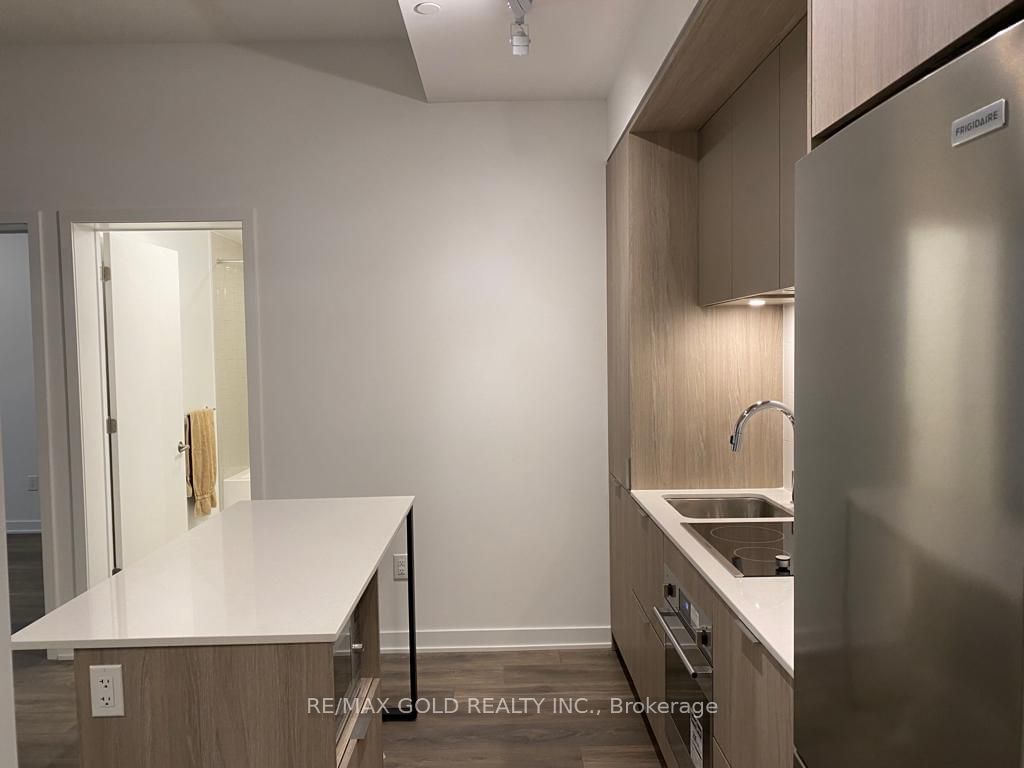 35 Tubman Ave, unit 208 for rent - image #12