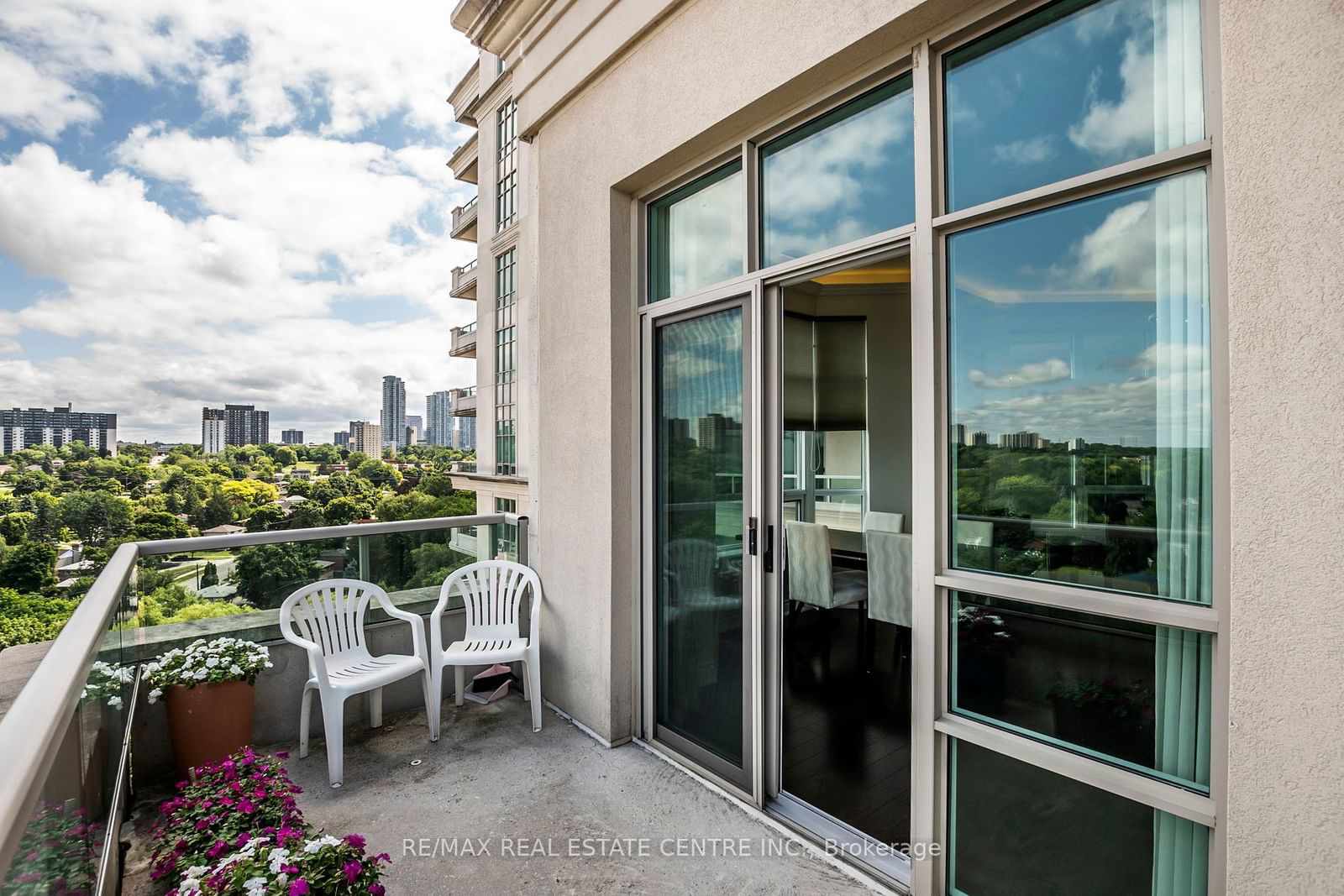 20 Bloorview Pl, unit 1112 for sale