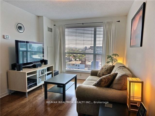 230 King St E, unit 1601 for rent - image #7