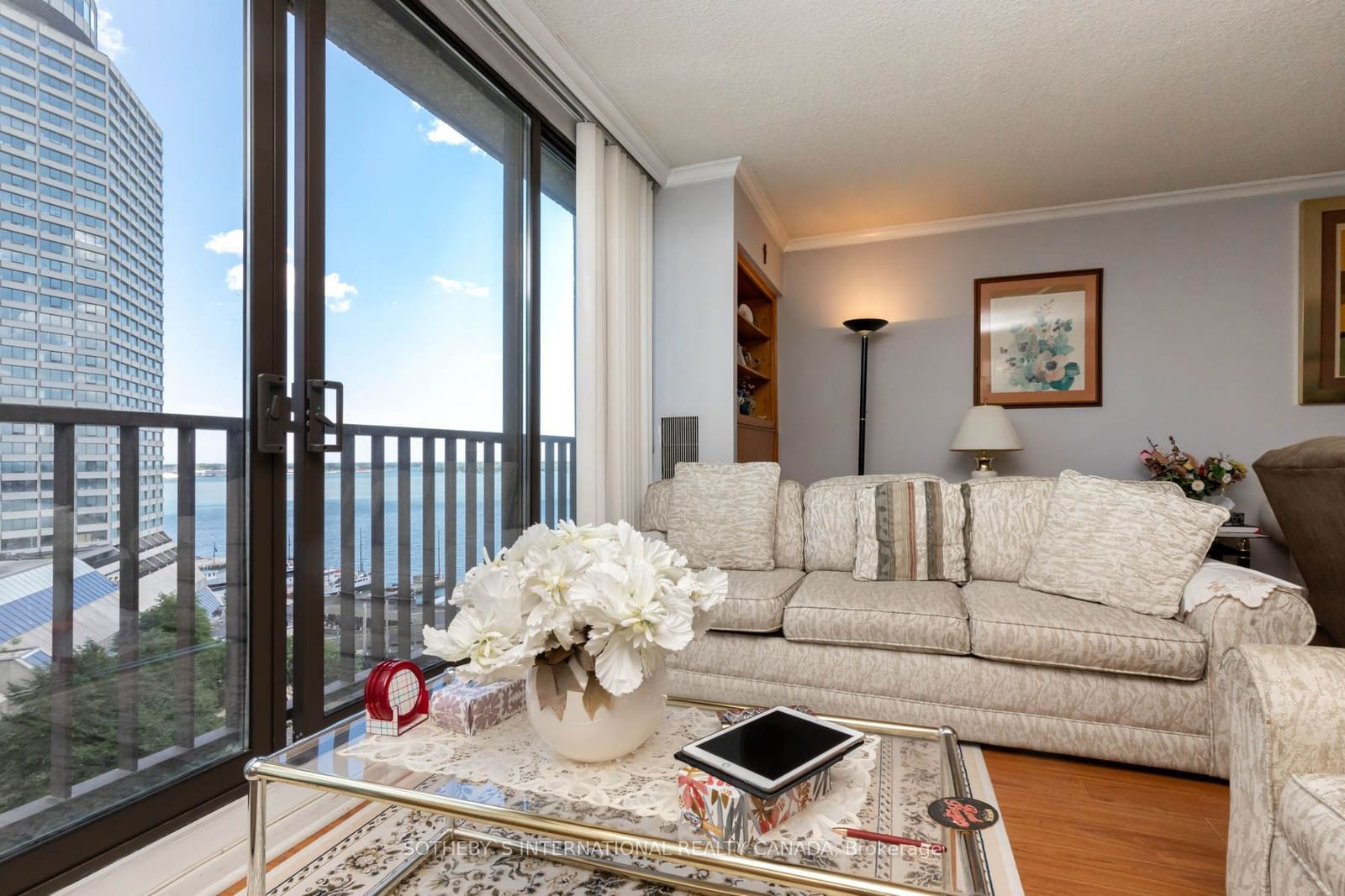 33 Harbour Sq, unit 1429 for sale - image #5