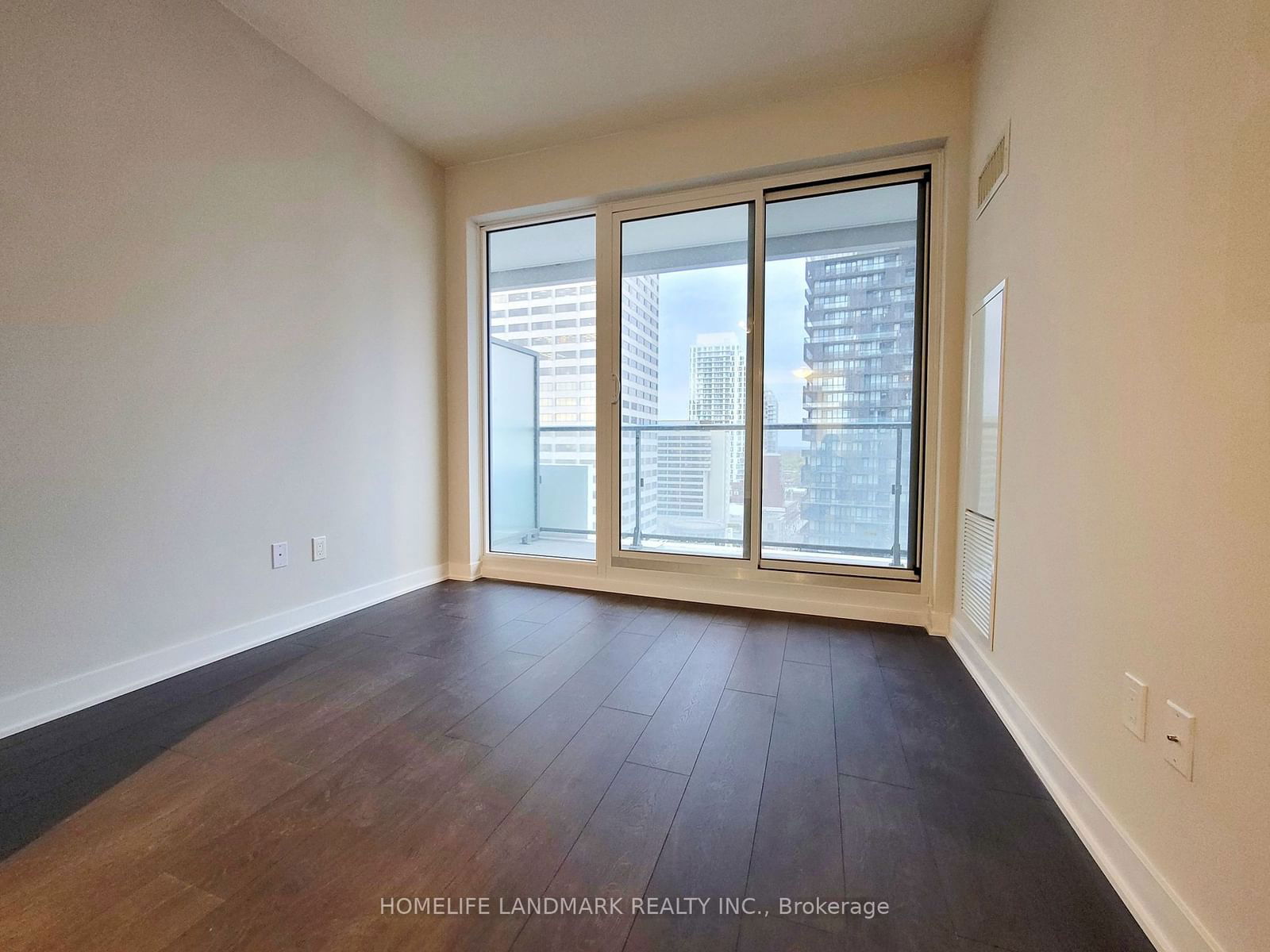 2221 Yonge St, unit 1510 for rent - image #9