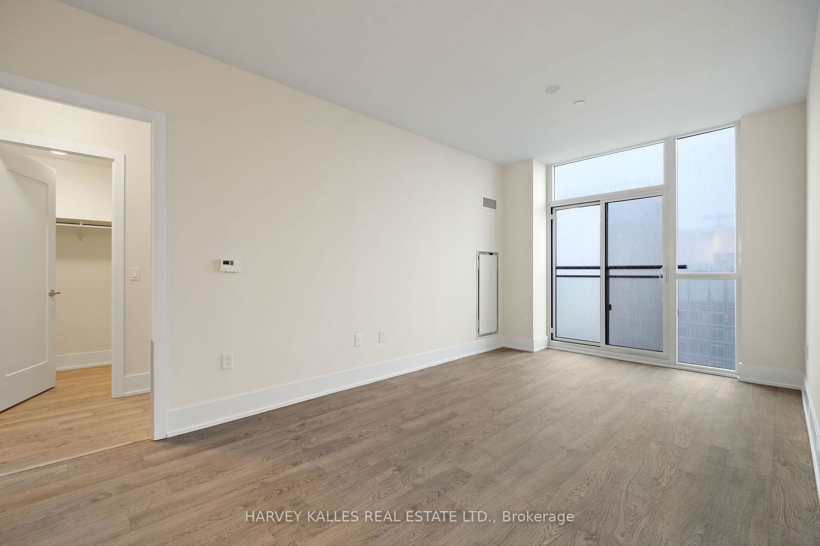 99 John St, unit 4703 for sale - image #7