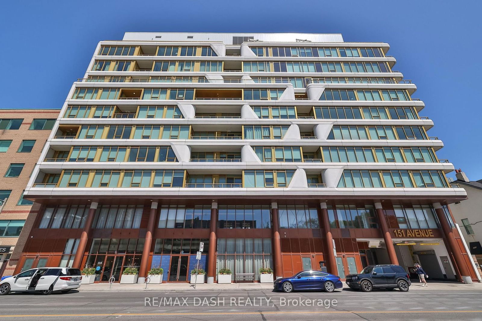 151 Avenue Rd, unit 301 for rent - image #1