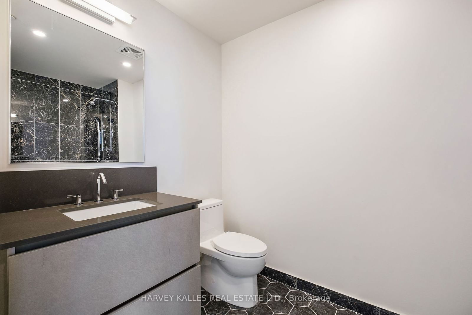 28 Freeland St, unit 6005 for sale - image #5