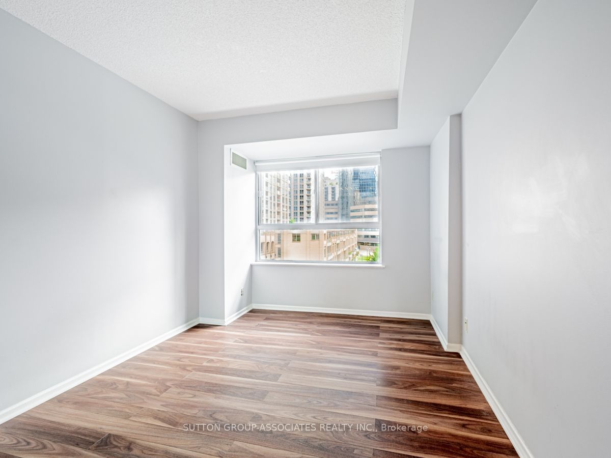 44 Gerrard St W, unit 604 for sale - image #21