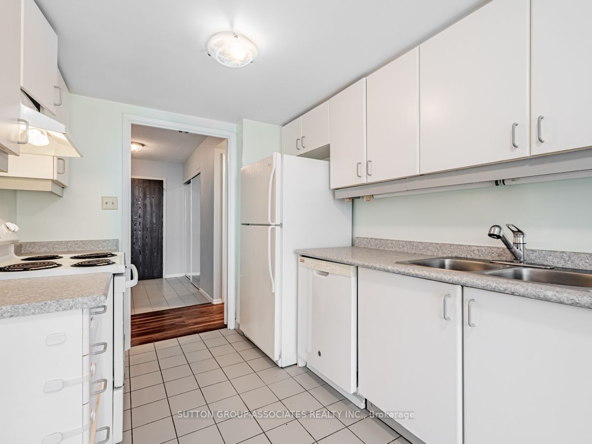 44 Gerrard St W, unit 604 for sale - image #6