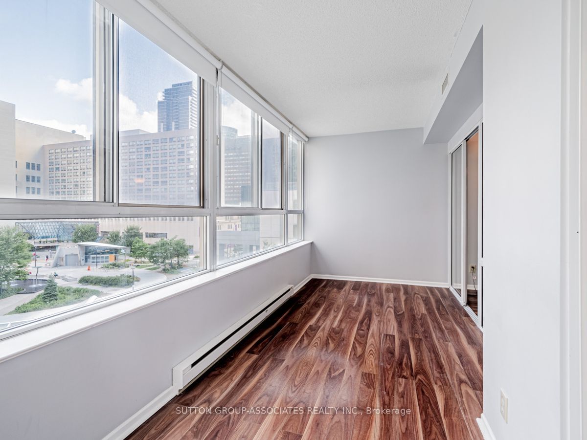 44 Gerrard St W, unit 604 for sale - image #9