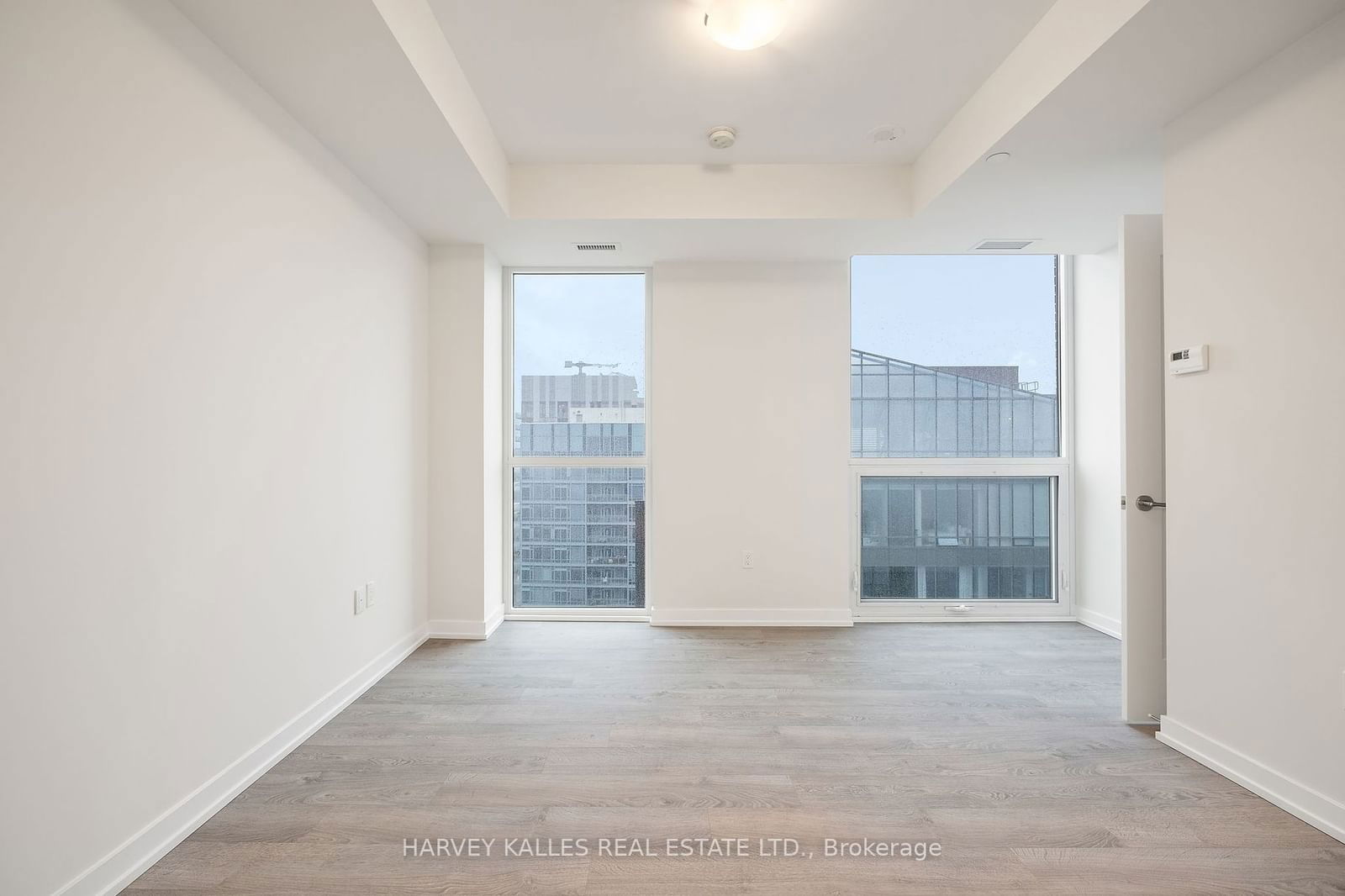 99 John St, unit 4504 for sale - image #23