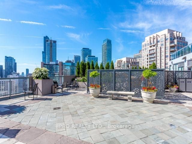 24 Wellesley St W, unit 2310 for sale