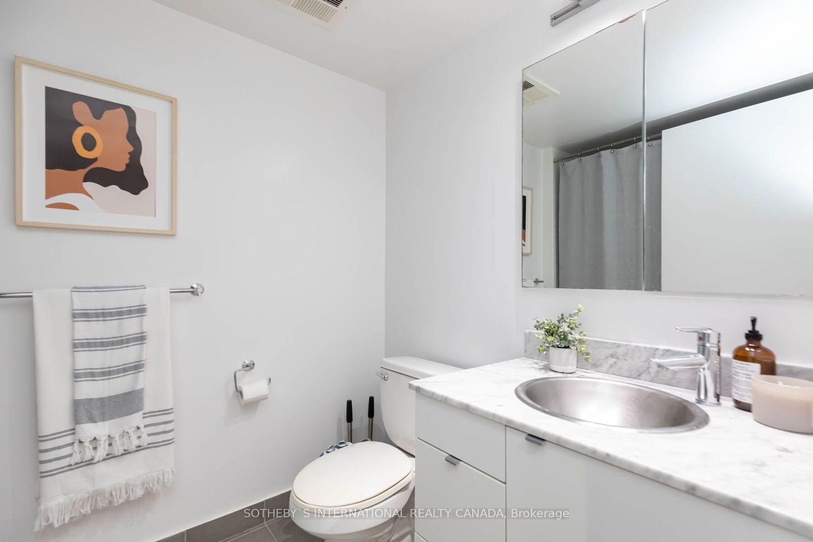 33 Lombard St, unit 313 for rent - image #21