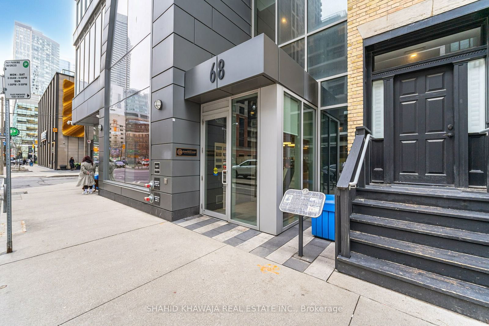 68 Shuter St, unit 2005 for sale