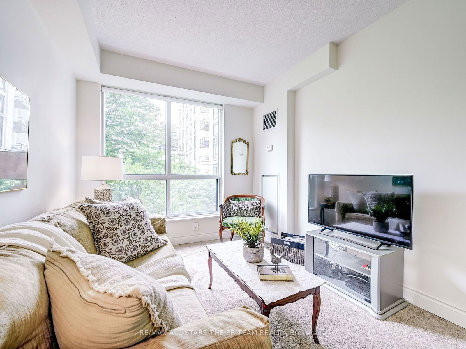 10 Delisle Ave, unit 208 for sale - image #20