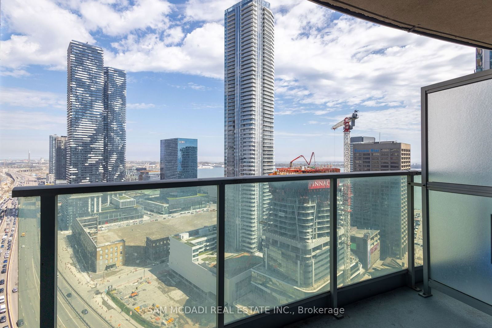 18 Yonge St, unit 3209 for rent - image #12