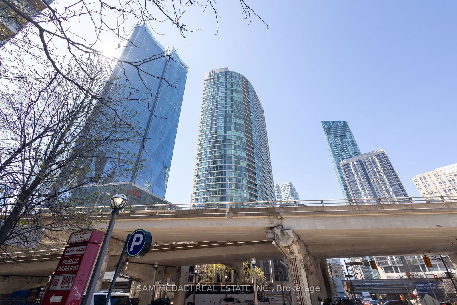 18 Yonge St, unit 3209 for rent - image #14