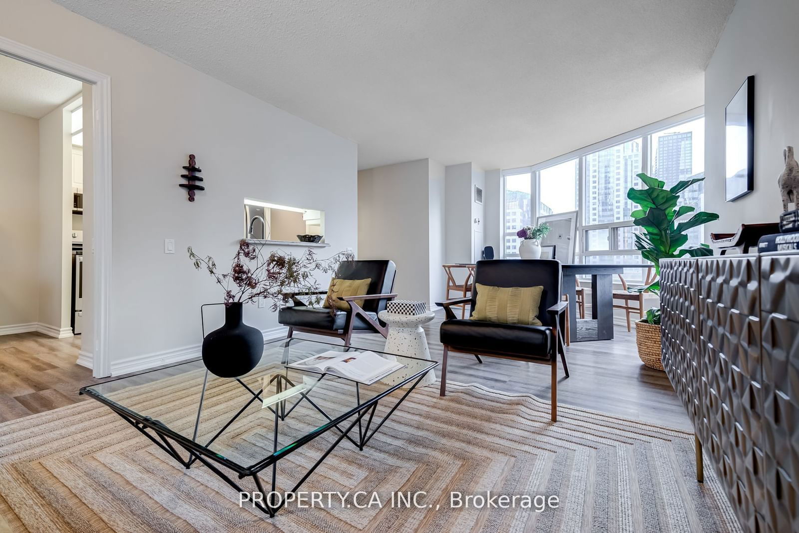 71 Simcoe St, unit 904 for sale - image #6