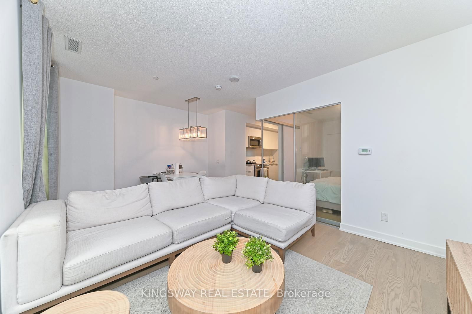 25 Richmond St E, unit 221 for sale - image #8