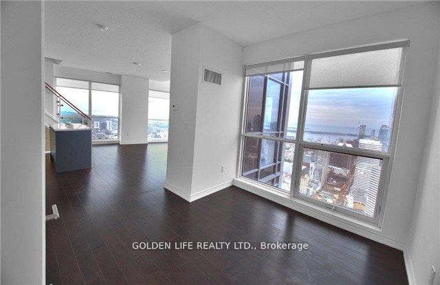 386 Yonge St, unit 5708 for sale - image #13