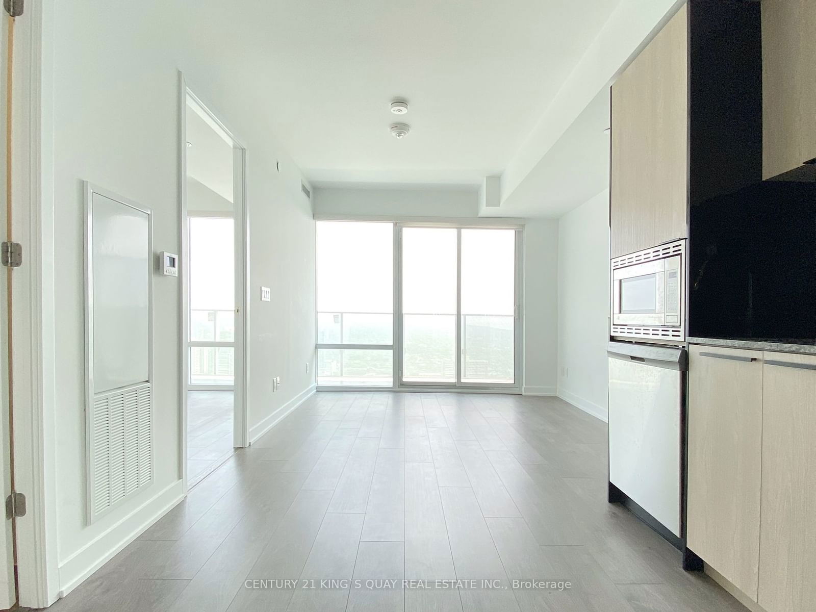 501 Yonge St, unit 4806 for rent - image #3